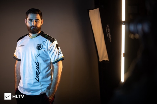 AG.AL战队夺得EWC桂冠，穿越火线赛场新传奇